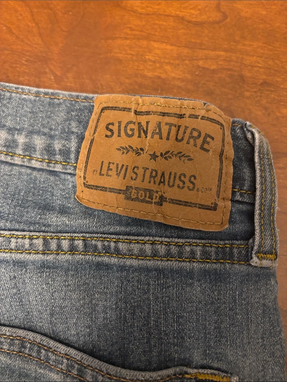 Levi Strauss jeans. Signature Straight leg. 34x30